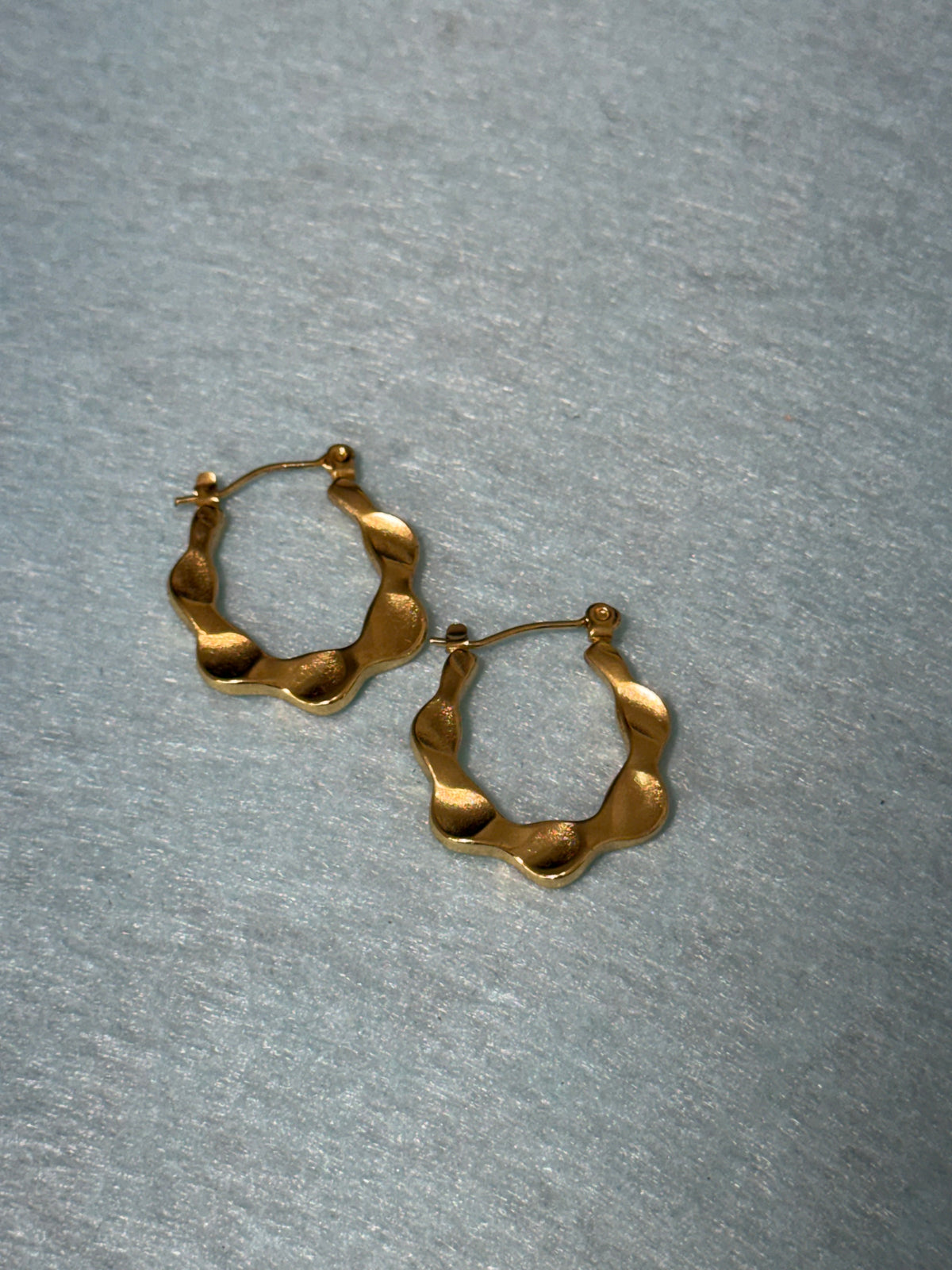 Stainless Steel Gold Wavy Hoop Earrings – Medium