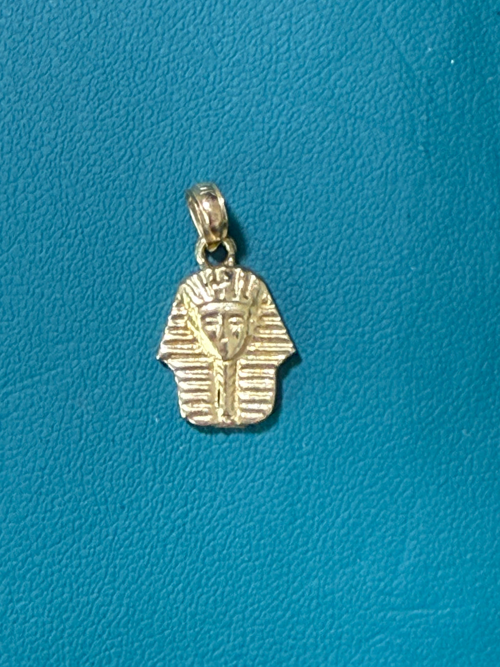 10K Gold King Tut Pendant – Small