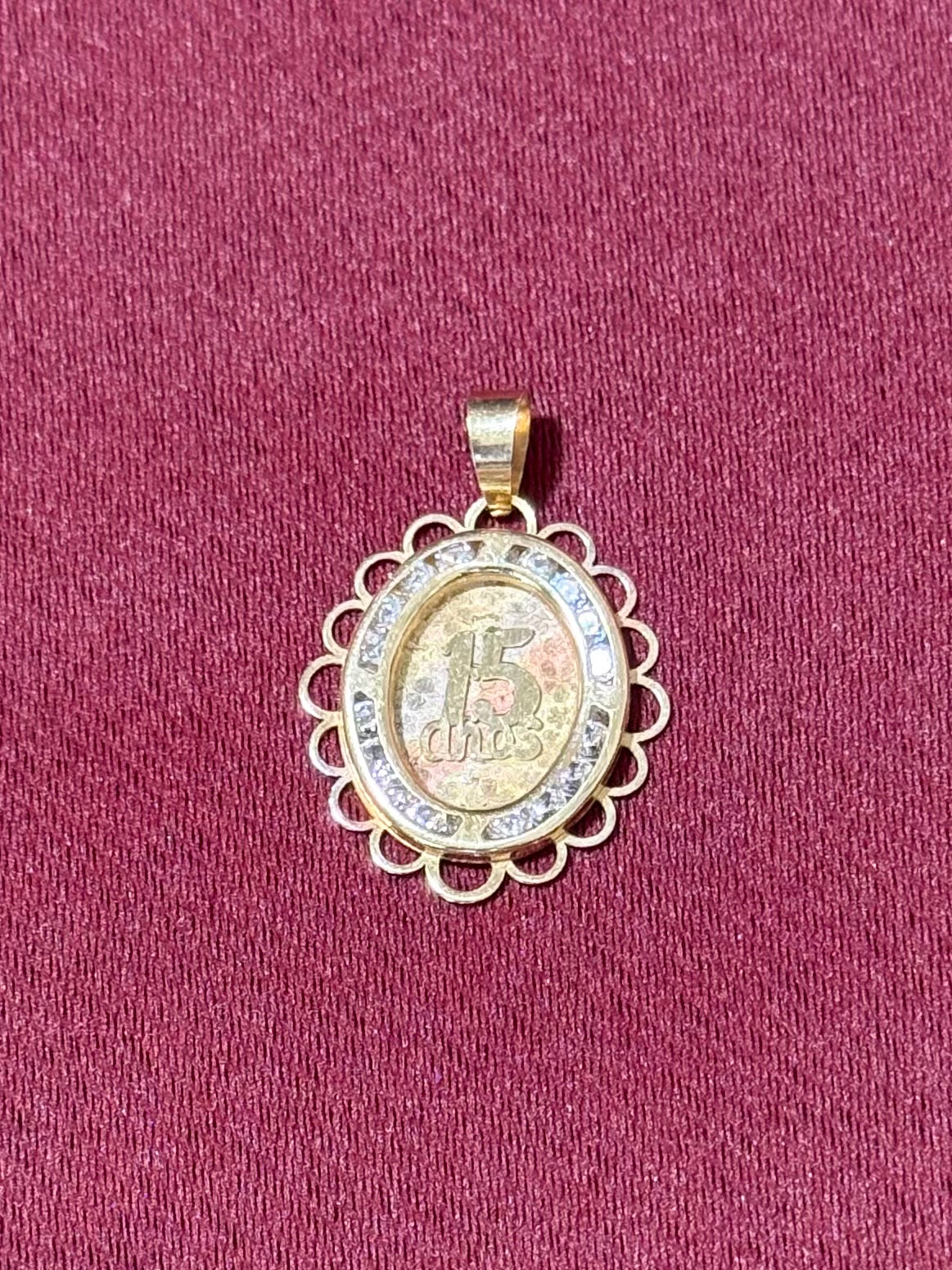 14K Gold Tri-Color Quinceañera Pendant – 1”