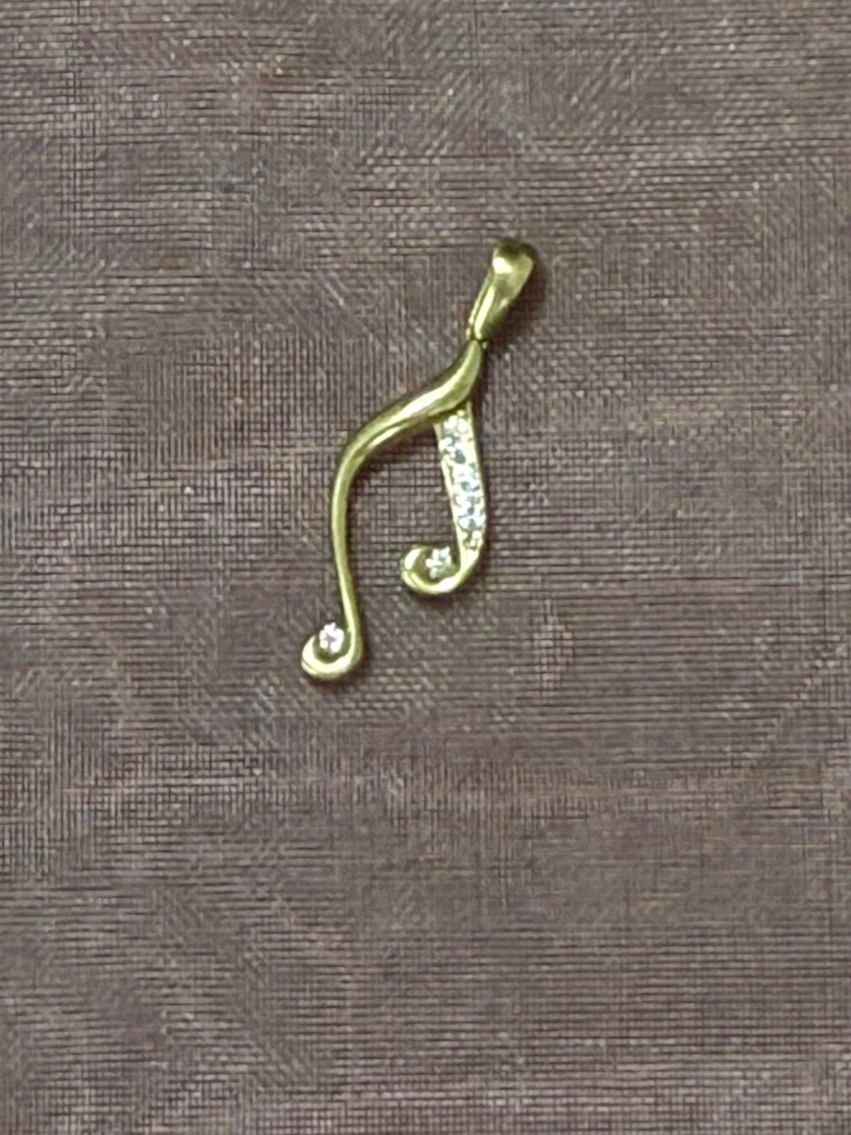 10K Gold Music Note Pendant