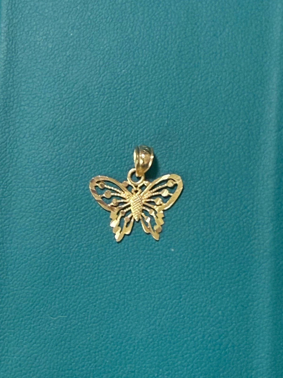 10K Gold Diamond-Cut Butterfly Pendant – Small