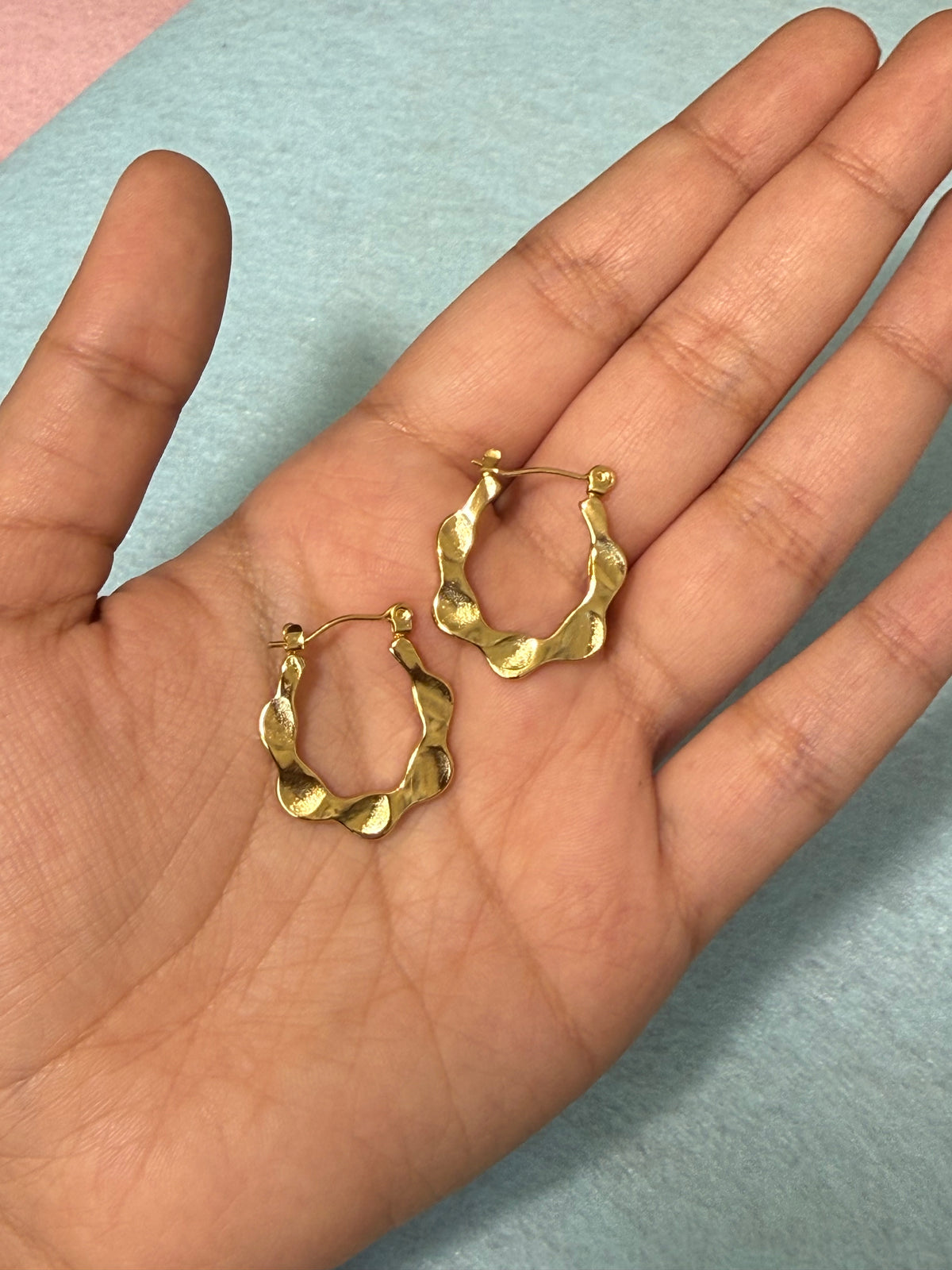 Stainless Steel Gold Wavy Hoop Earrings – Medium
