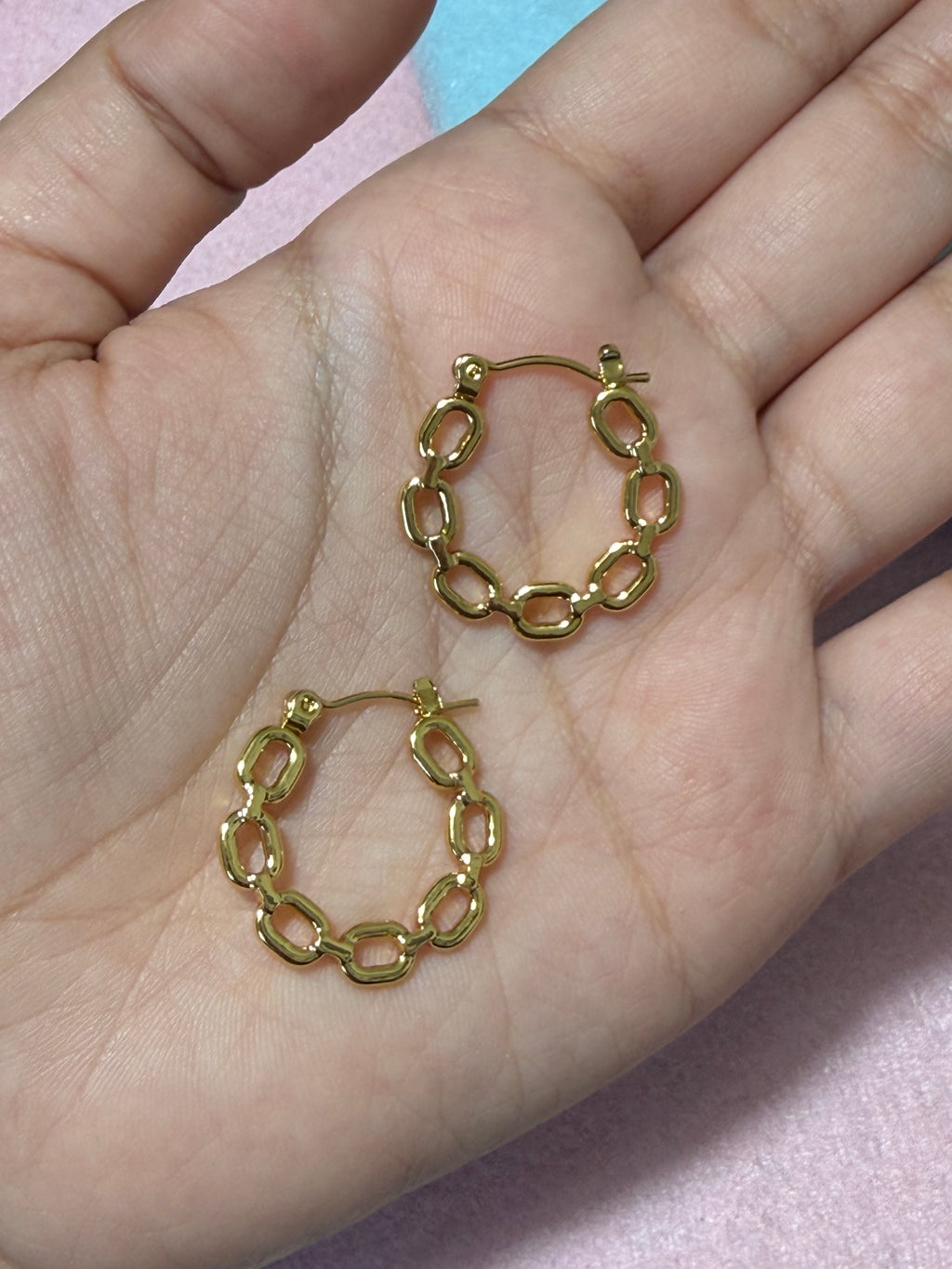 Stainless Steel Gold Link Hoop Earrings – Medium