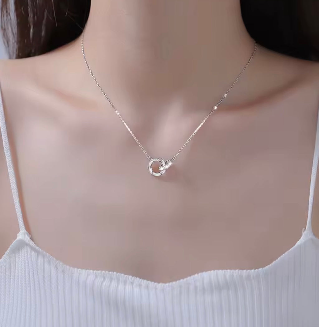 925 Sterling Silver Te Amo Love Knot Necklace