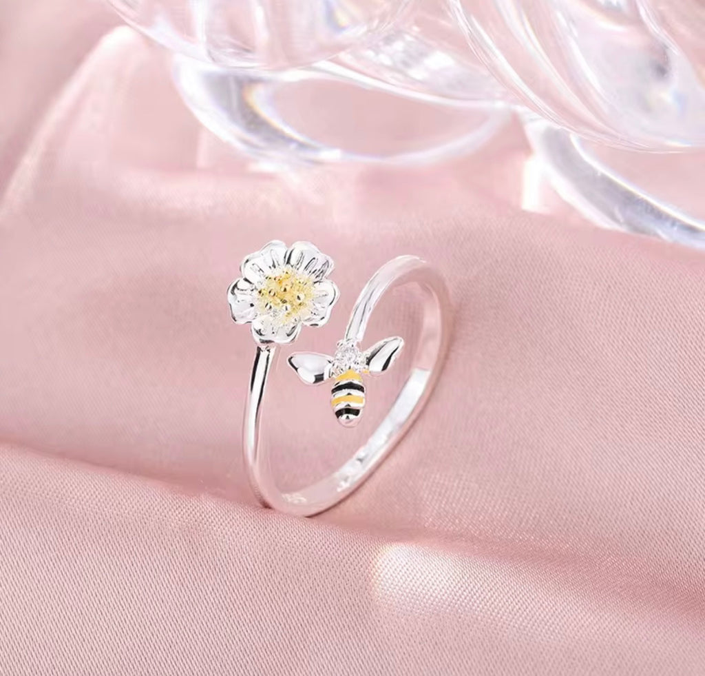 925 Sterling Silver Adjustable Bee & Flower Ring