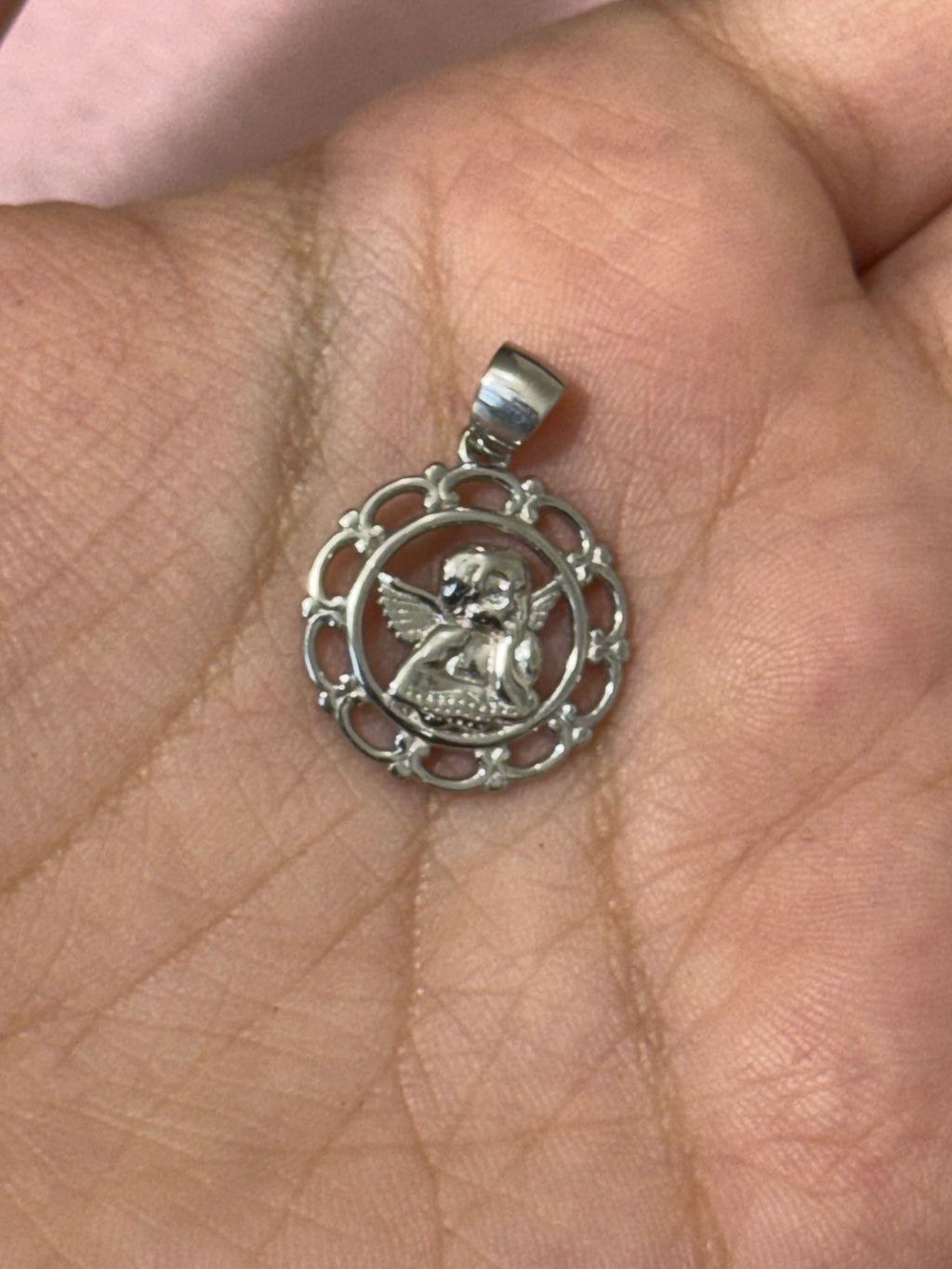 925 Sterling Silver Praying Angel Pendant – Round