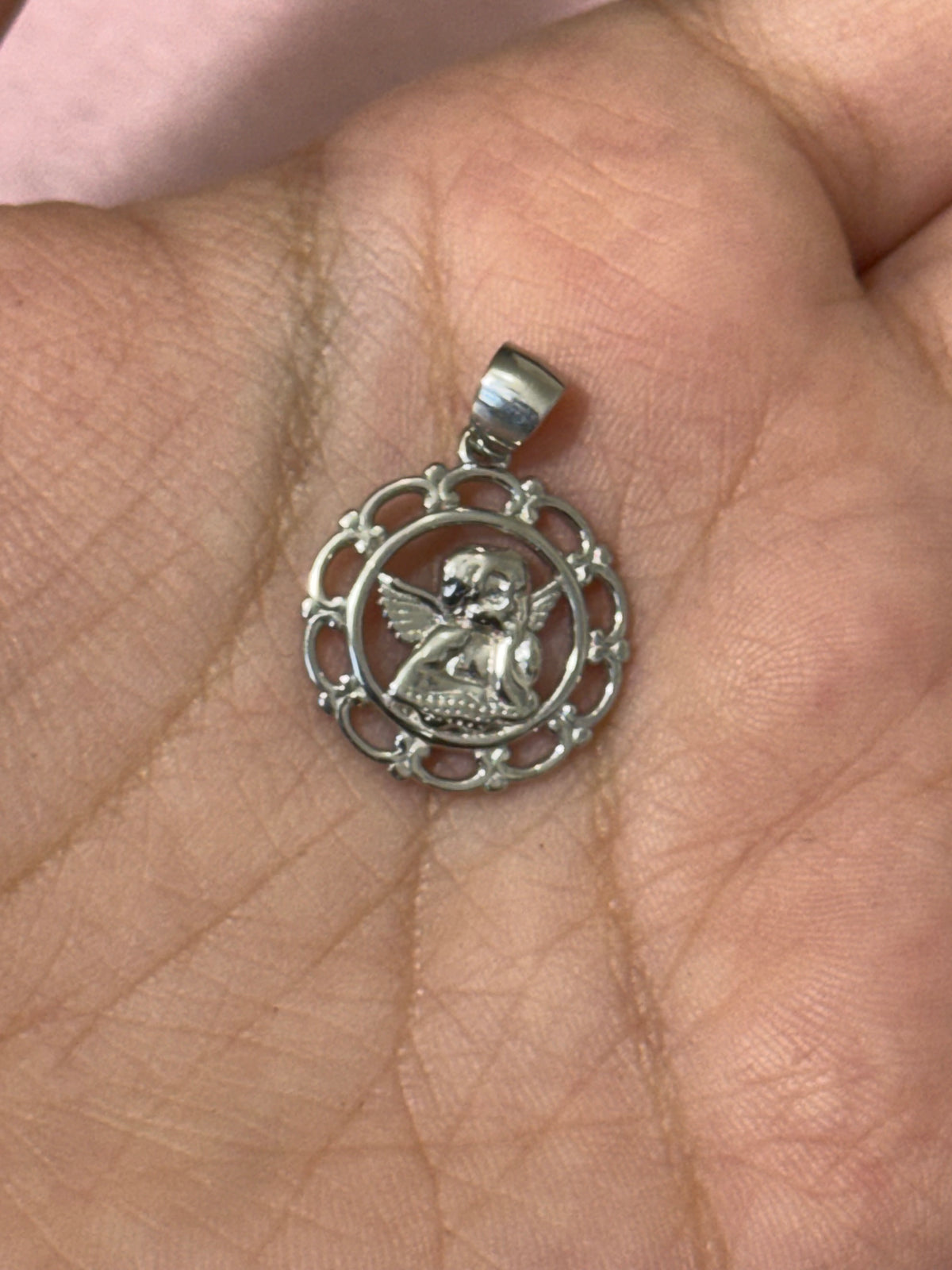 925 Sterling Silver Praying Angel Pendant – Round