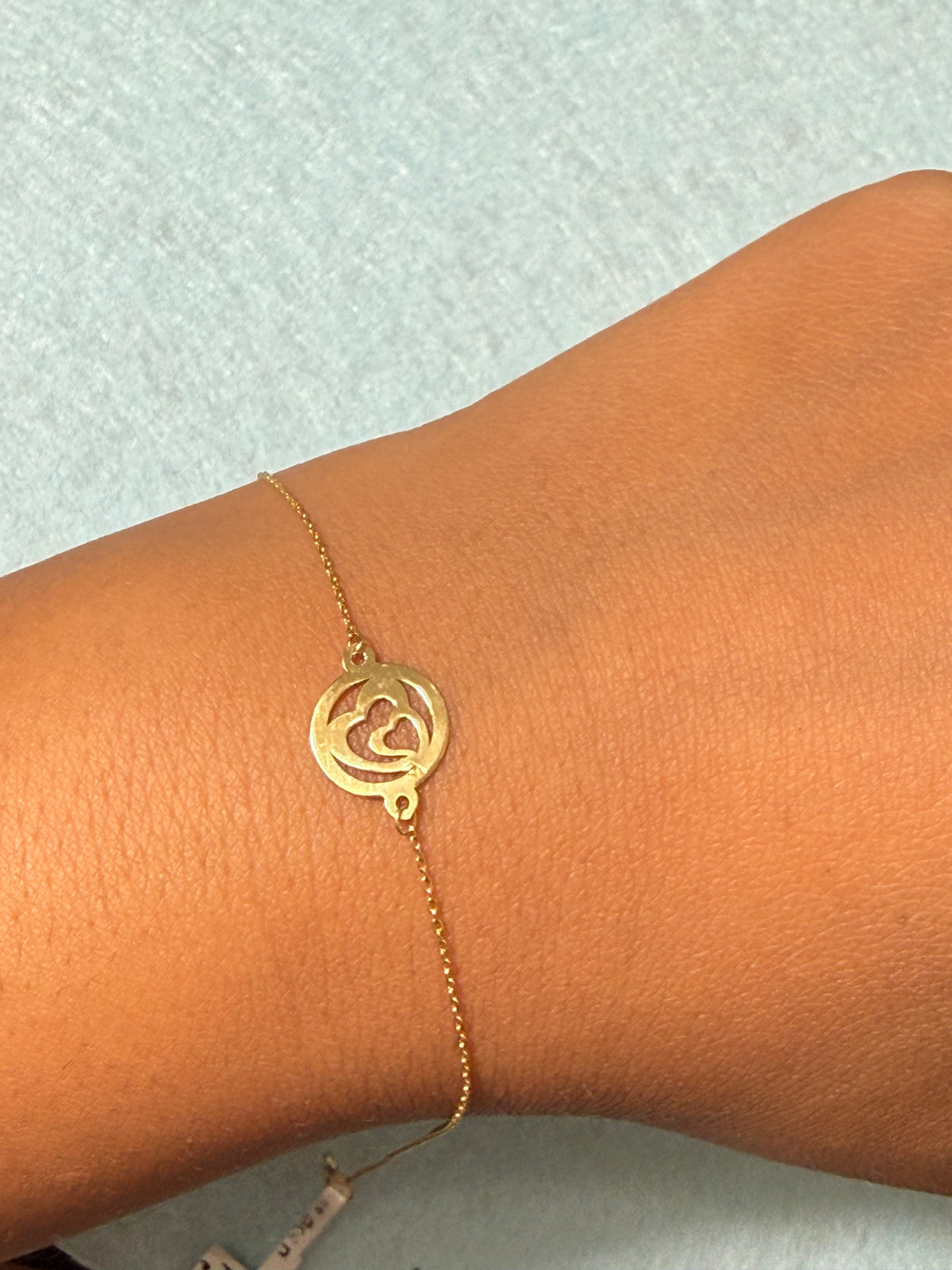 18K Yellow Gold Interlocking Hearts Circle Bracelet – 7.5”