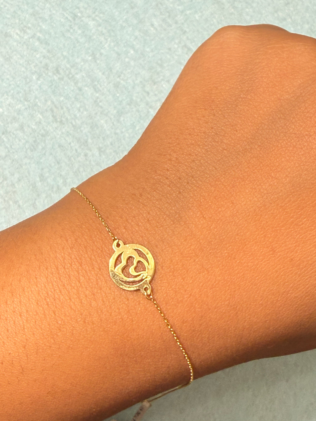 18K Yellow Gold Interlocking Hearts Circle Bracelet – 7.5”