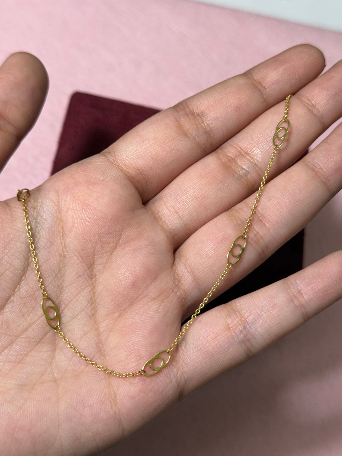 10K Yellow Gold Geometric Oval Link Anklet – 9” + 1” Adjustable