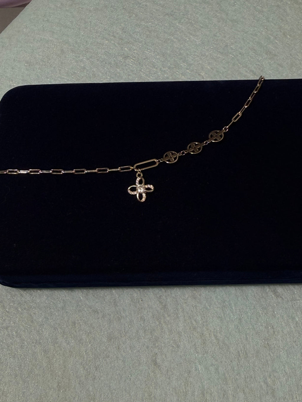 925 Sterling Silver Clover Charm Bracelet – 8" Adjustable