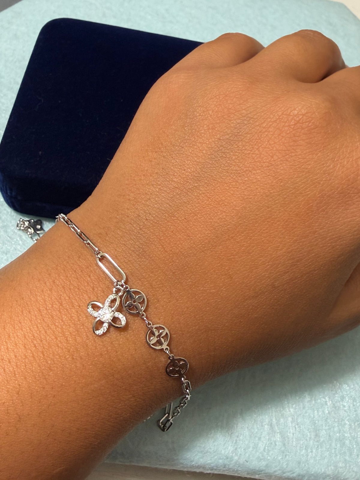 925 Sterling Silver Clover Charm Bracelet – 8" Adjustable