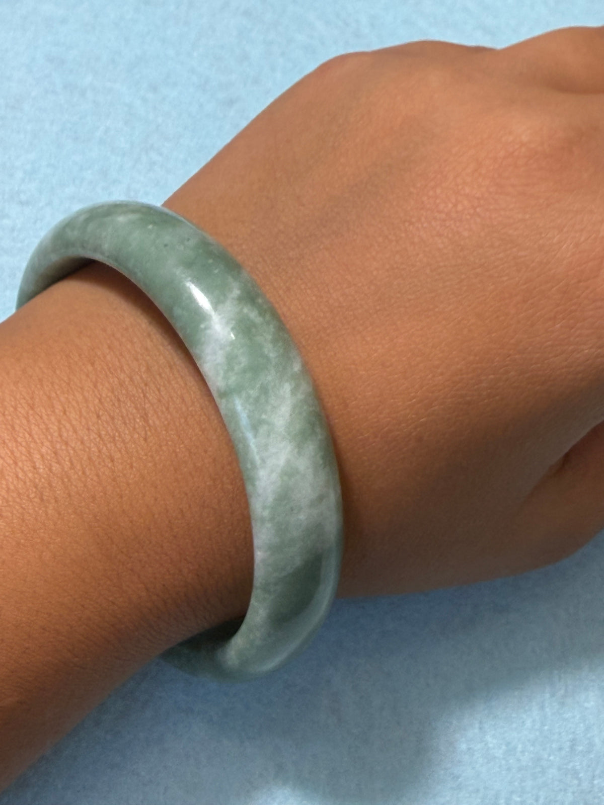 Natural Grade A Jade Bangle – Sage Green & White Marbled – Medium