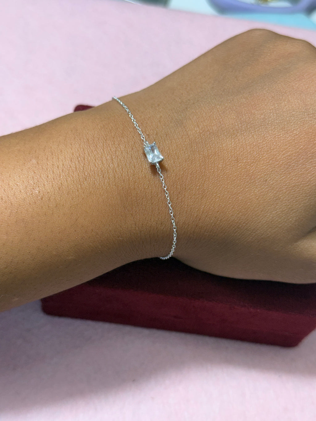 925 Sterling Silver Square-Cut Solitaire Bracelet – 7" Adjustable