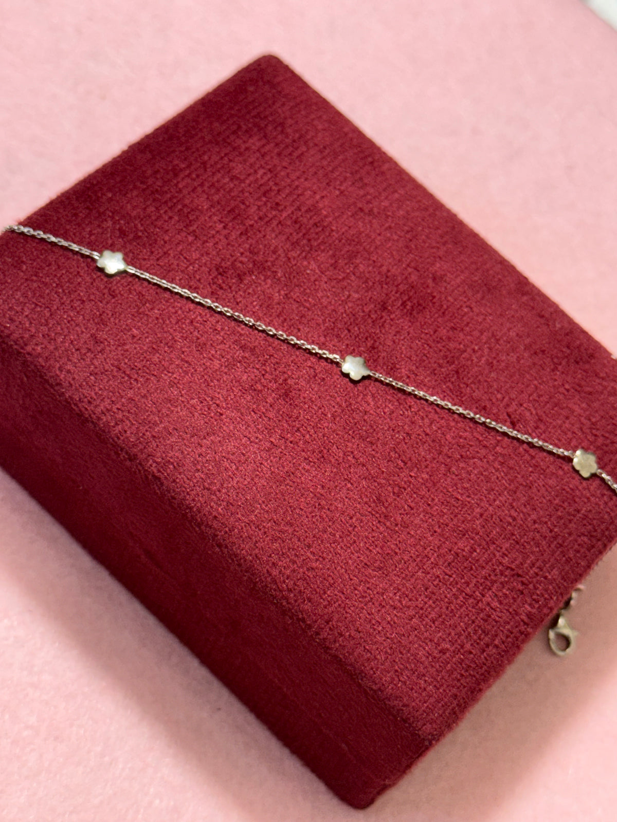 925 Sterling Silver White Clover Station Bracelet – 8" Adjustable