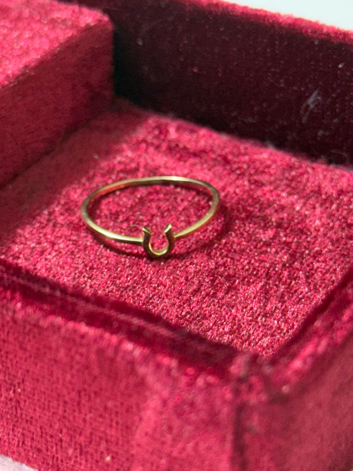14K Yellow Gold Horseshoe Ring – Size 8
