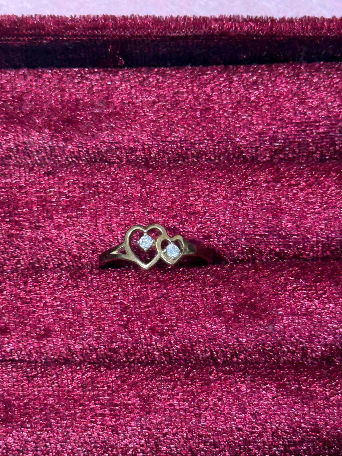 10K Yellow Gold Interlocking Double Heart Ring with Sparkling Stones – Size 7