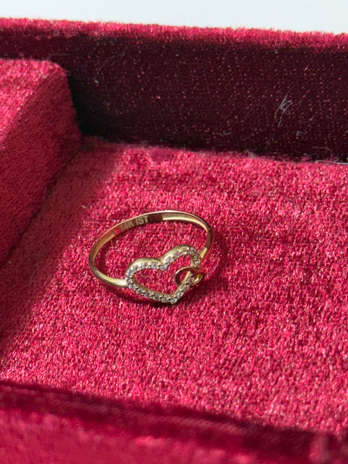 14K Yellow Gold Double Heart Ring with Sparkling Stones – Size 7