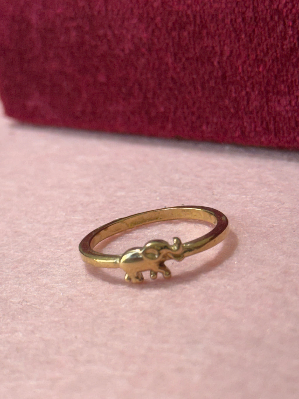 10K Yellow Gold Elephant Ring – Size 6
