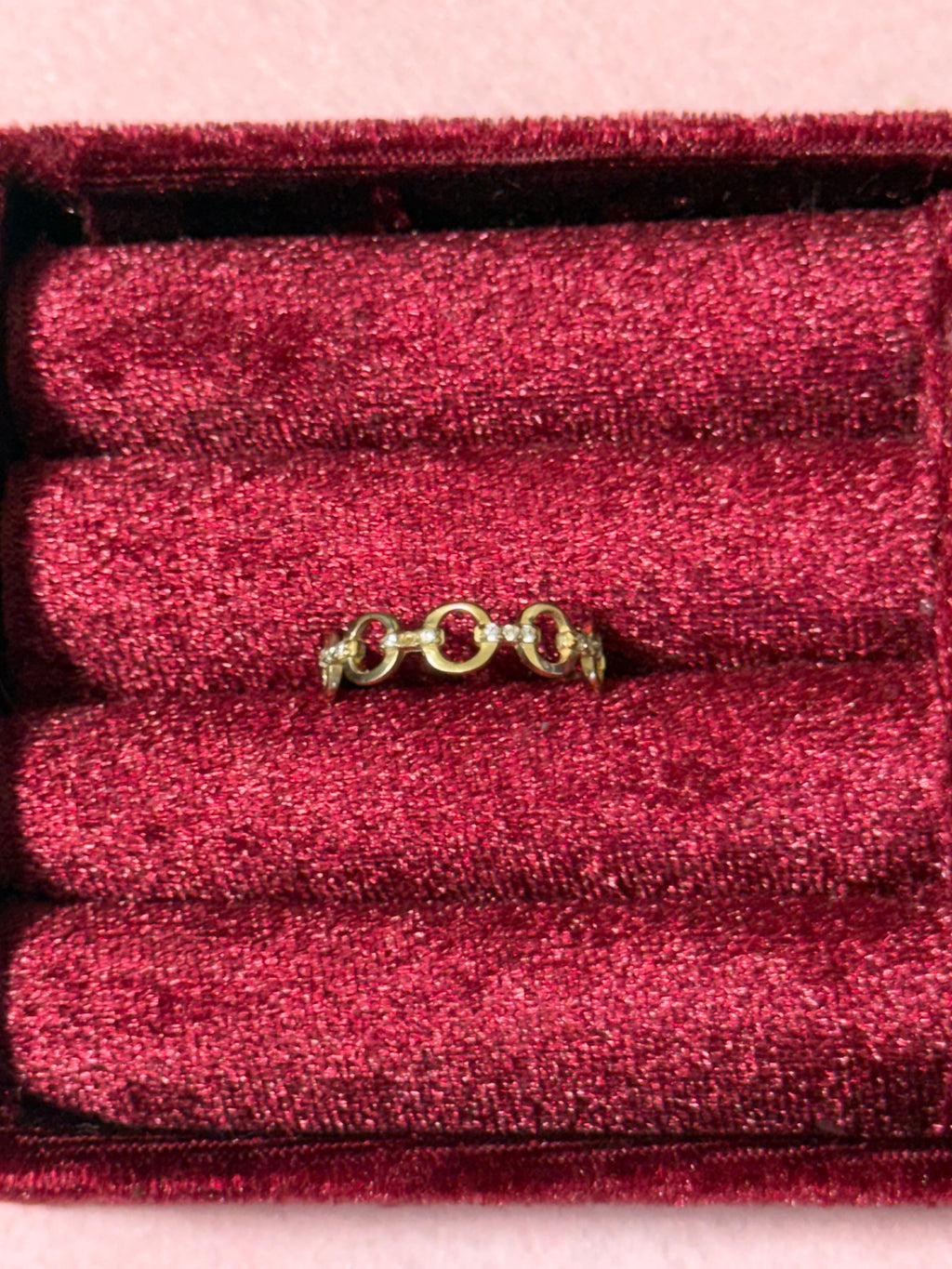 10K Gold Open Circle CZ Ring – Size 8.25