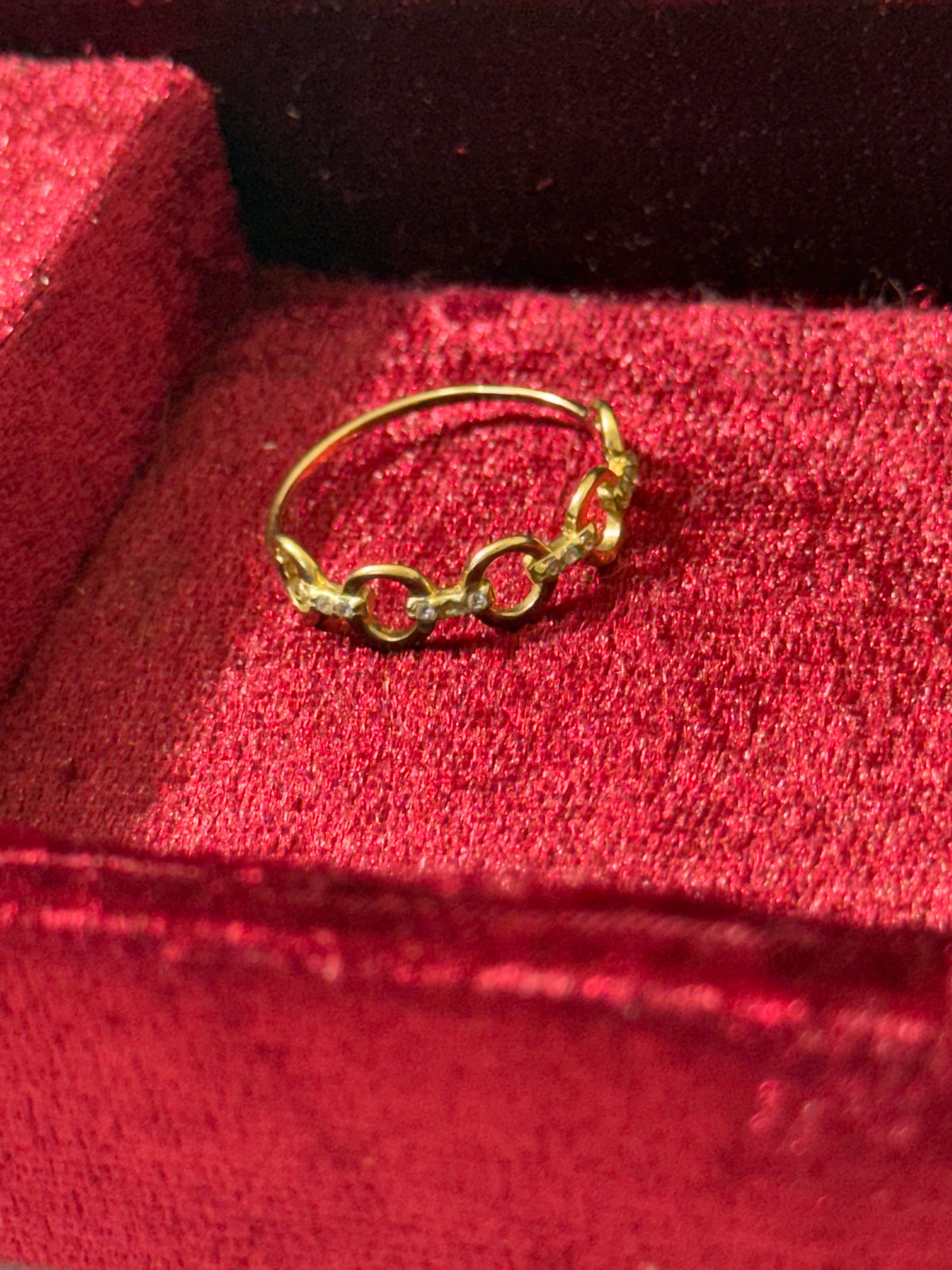 10K Gold Open Circle CZ Ring – Size 8.25