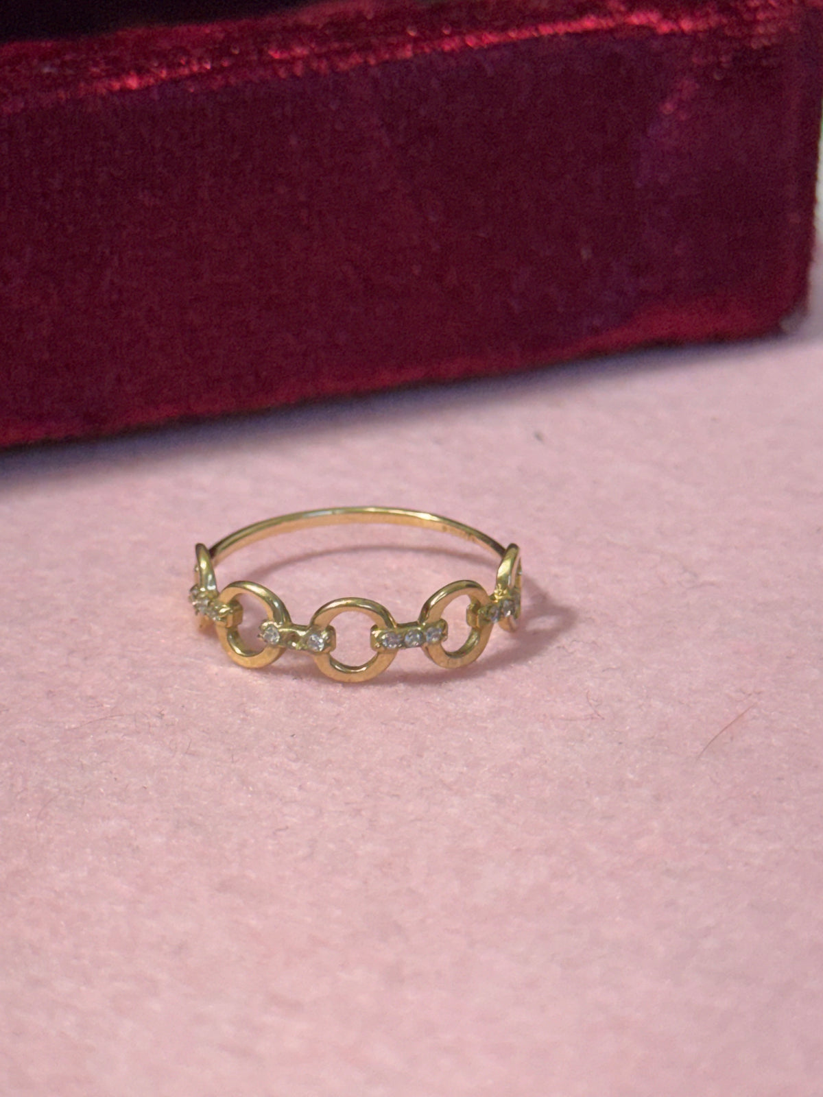 10K Gold Open Circle CZ Ring – Size 8.25