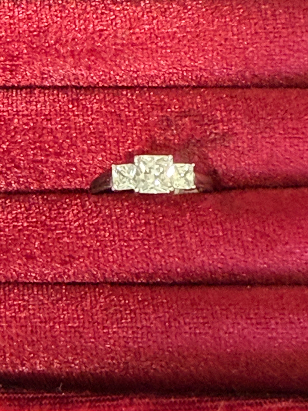 925 Sterling Silver Three-Stone Princess-Cut Ring – Size 8
