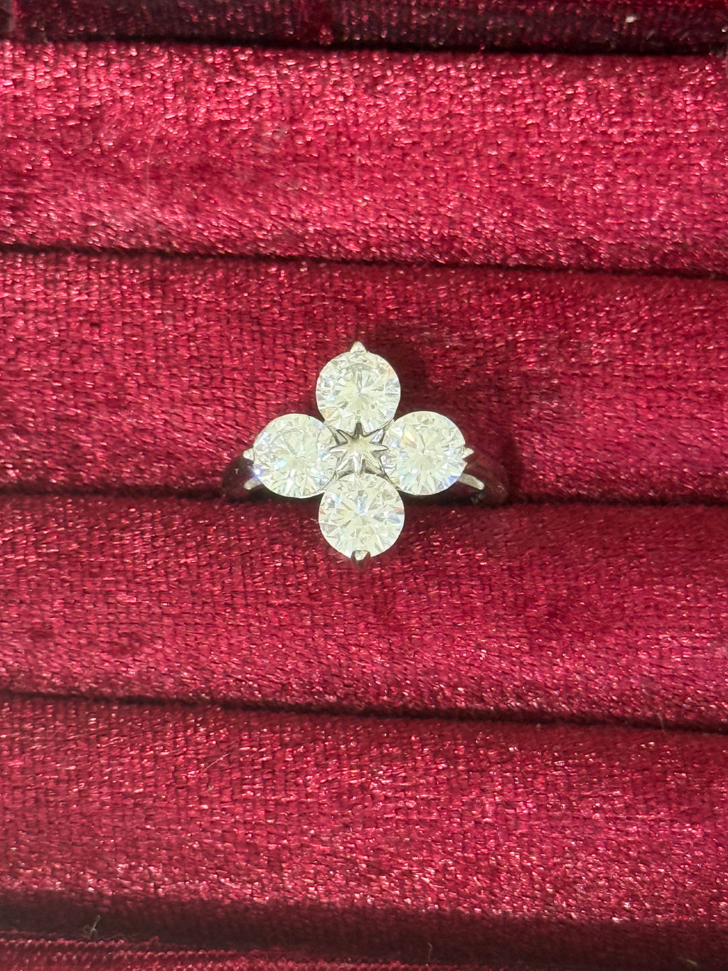 925 Sterling Silver CZ Flower Statement Ring - Size 7