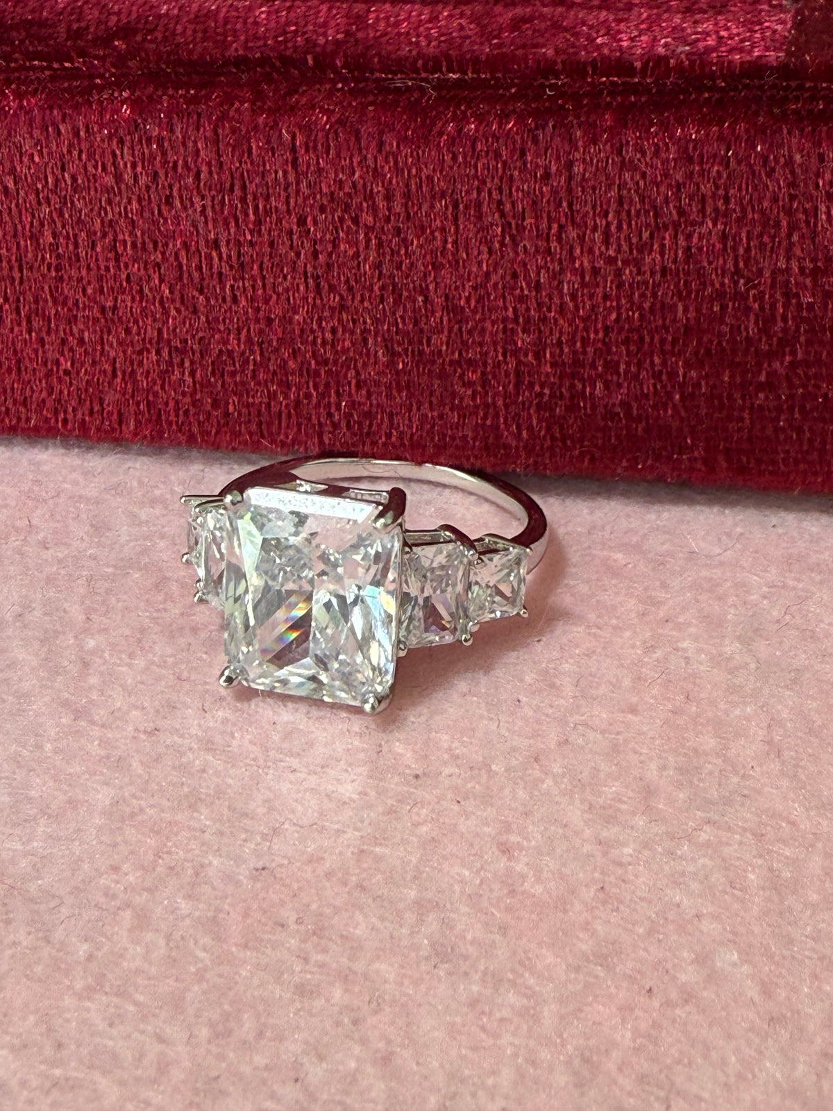 925 Sterling Silver Three-Stone Radiant-Cut Ring – Size 7