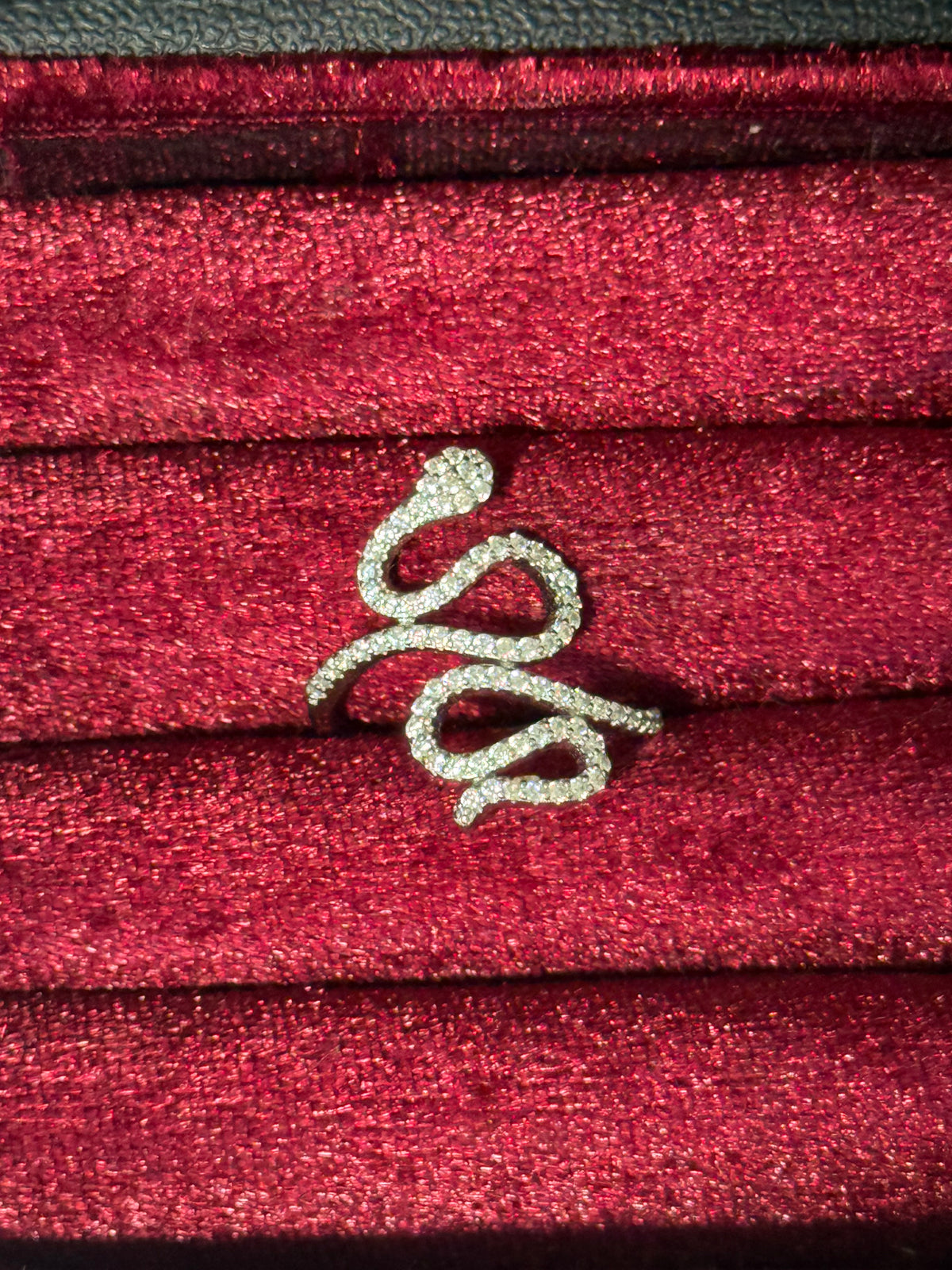 925 Sterling Silver Sparkling Snake Wrap Ring – Size 7