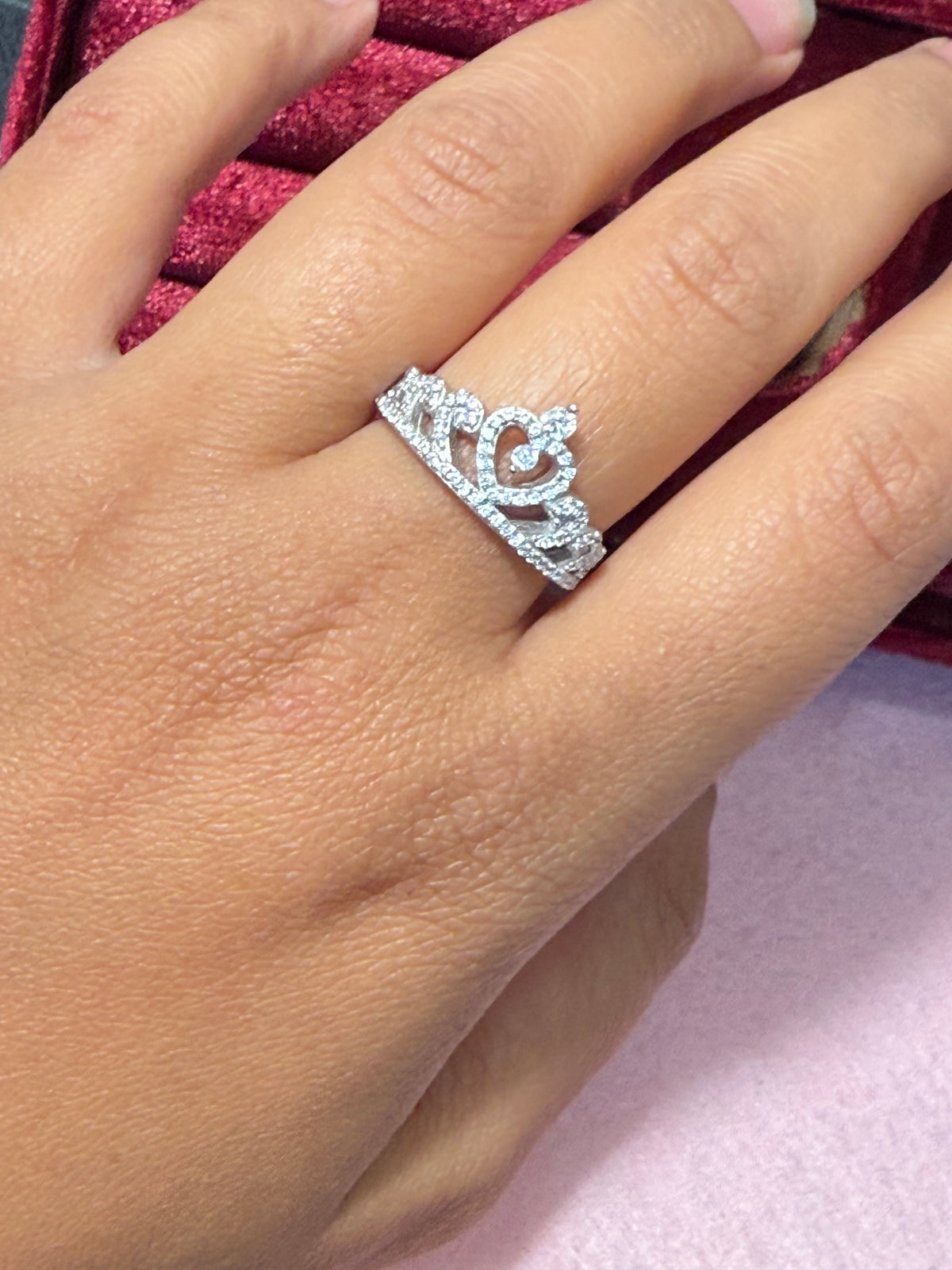 925 Sterling Silver Sparkling Heart Crown Ring – Size 9