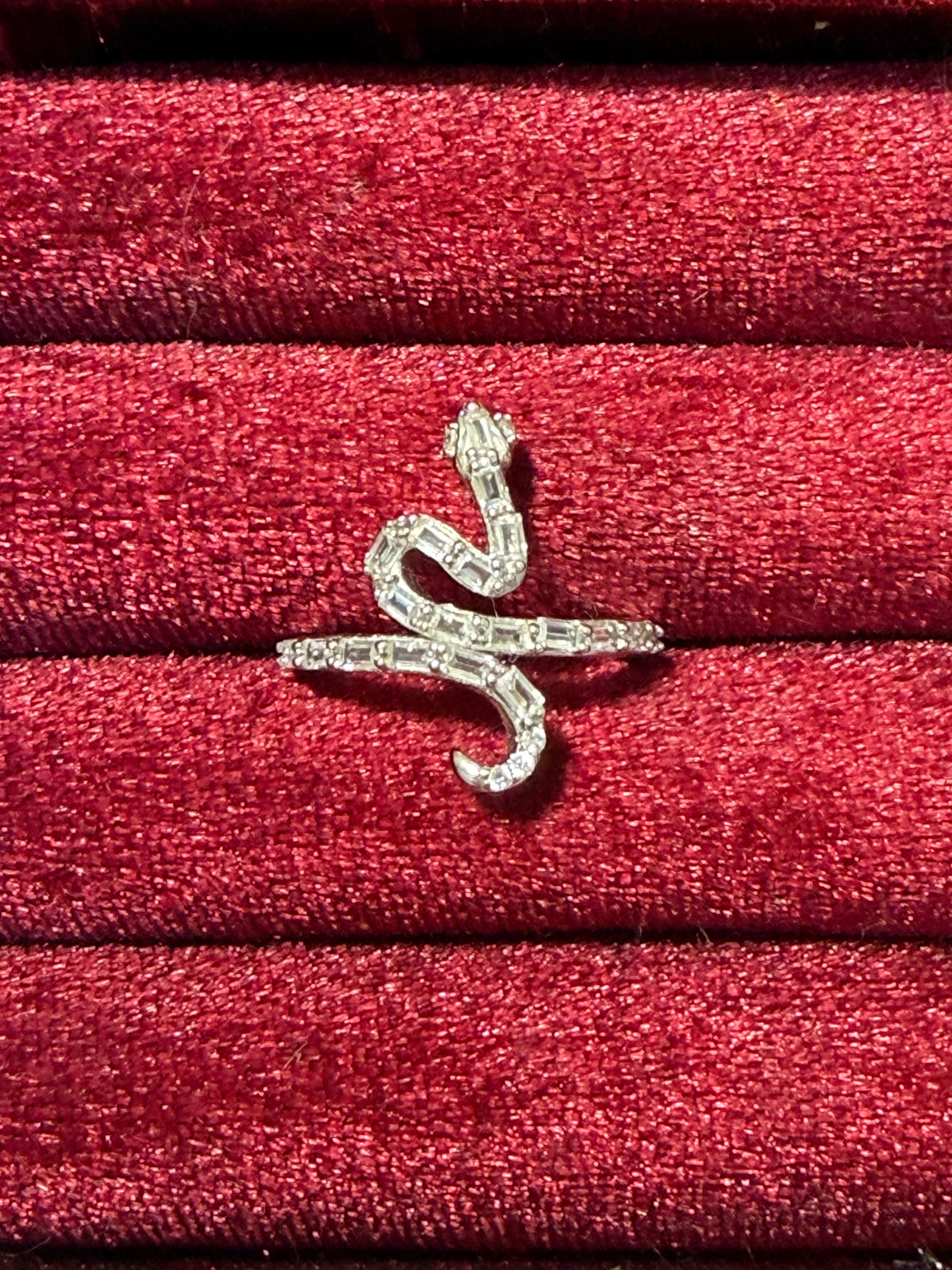 925 Sterling Silver Sparkling Snake Wrap Ring – Size 7