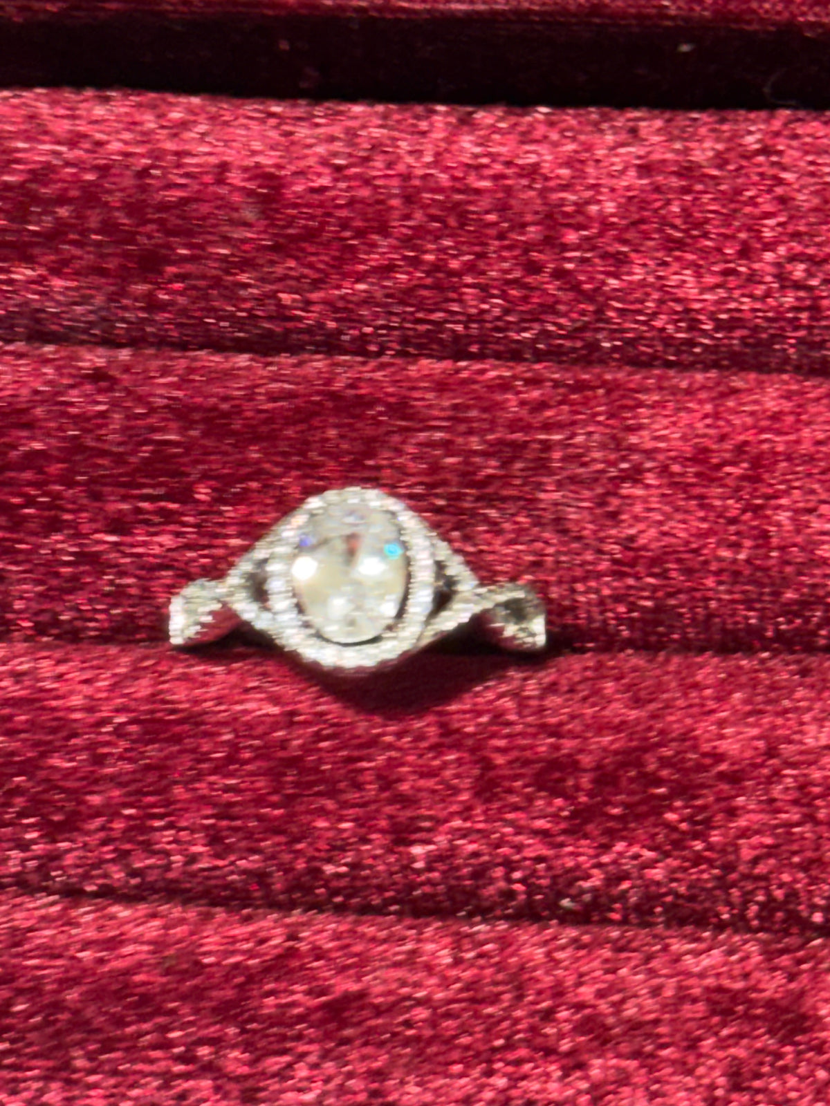925 Sterling Silver Oval Halo Infinity Ring – Size 8