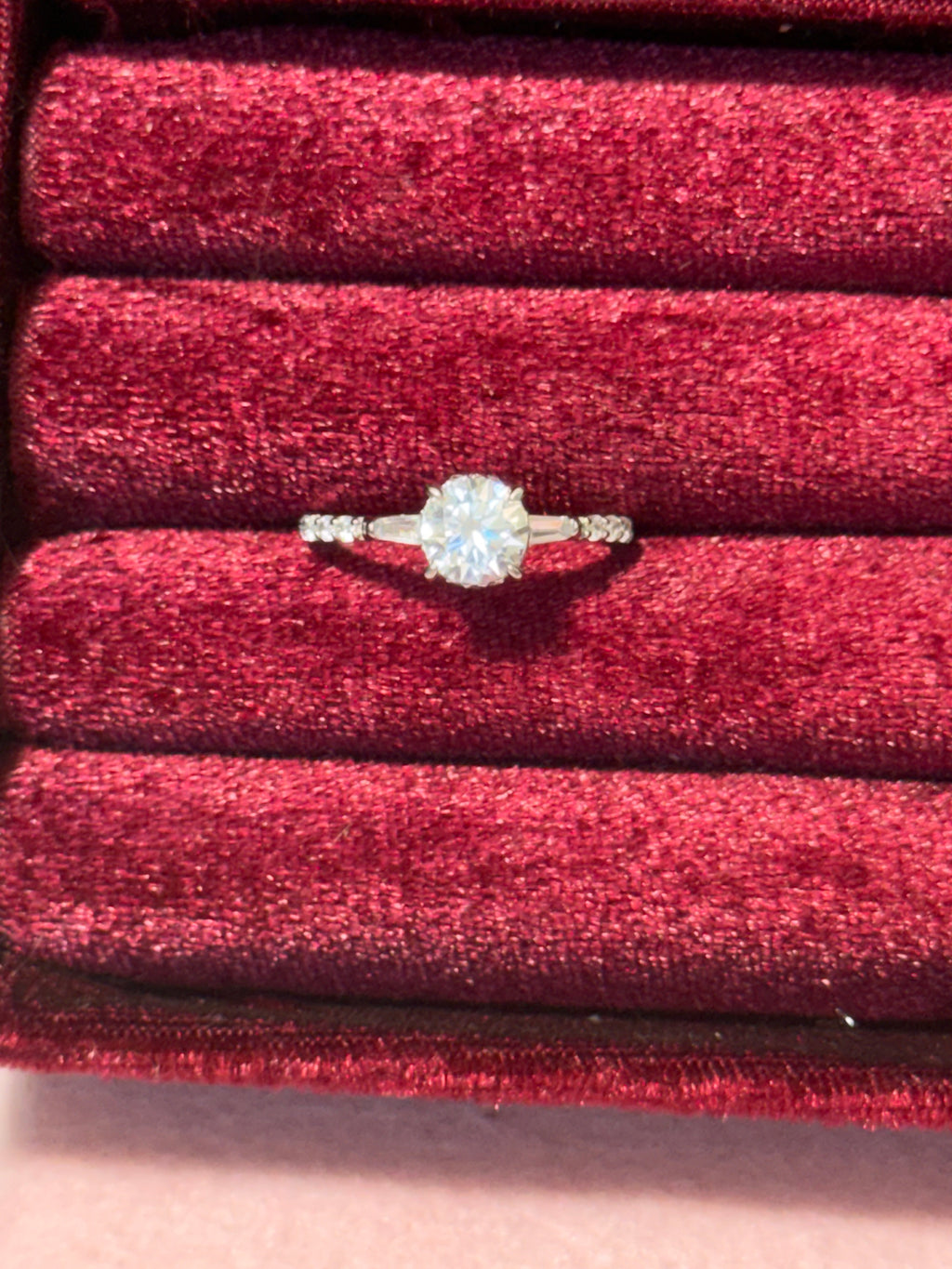 925 Sterling Silver Round Solitaire CZ Ring – Size 9
