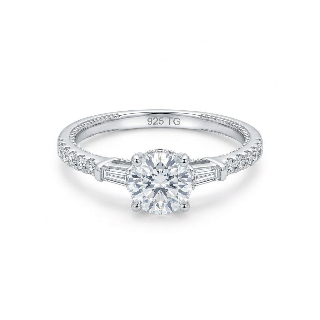 925 Sterling Silver Round Solitaire CZ Ring – Size 9