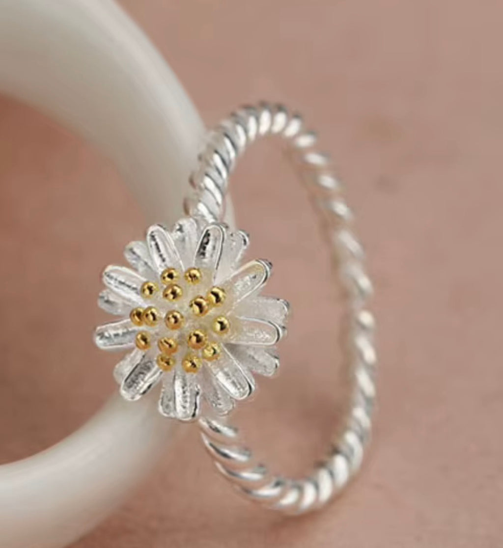 925 Sterling Silver Daisy Flower Adjustable Ring – White & Yellow
