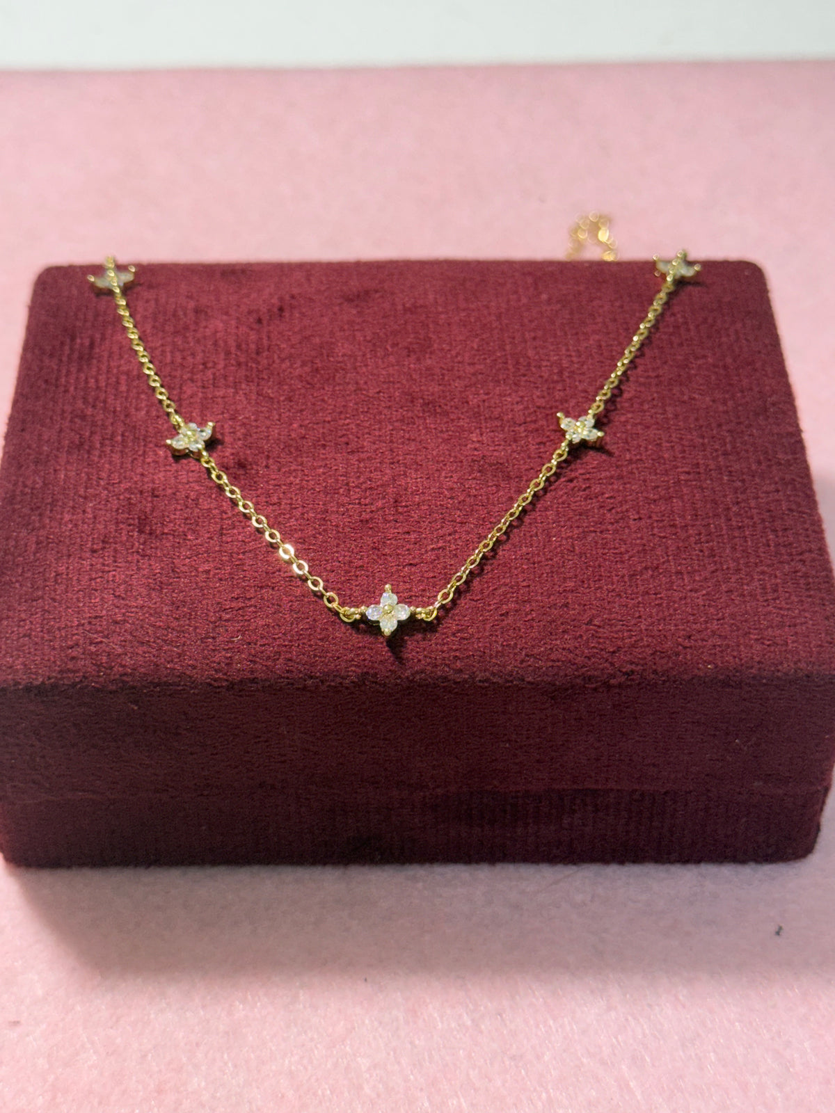 925 Sterling Silver Sparkling Four-Petal Flower Necklace – 18" | Gold & Silver