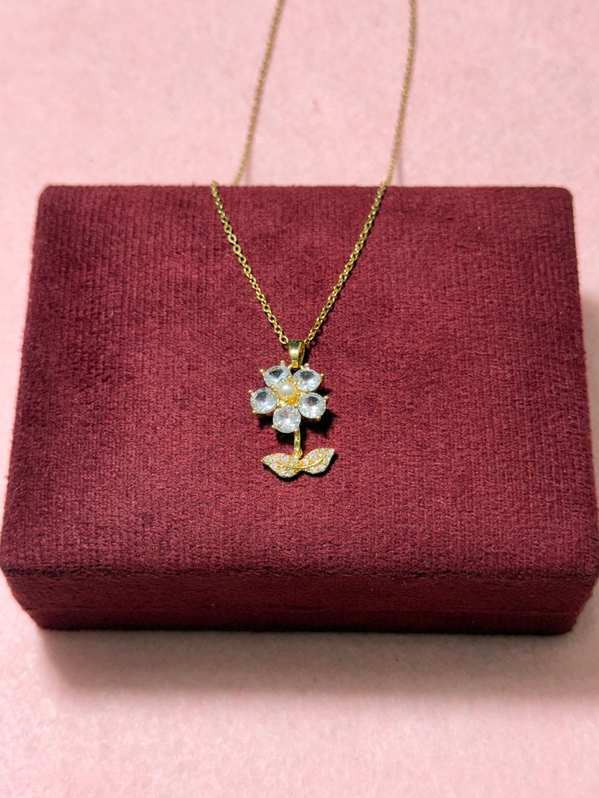 Stainless Steel Gold Crystal Flower Necklace – 18" Adjustable