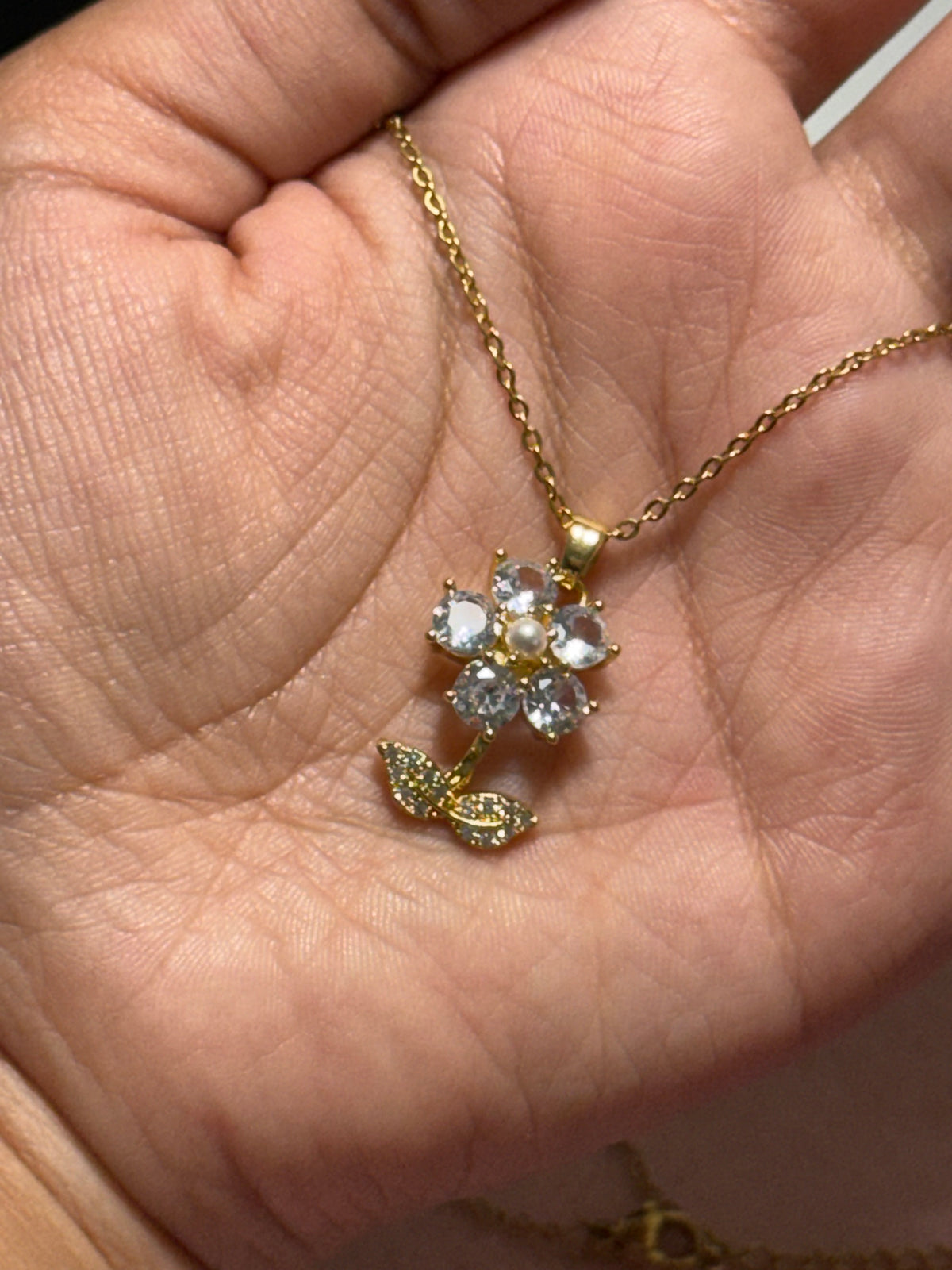Stainless Steel Gold Crystal Flower Necklace – 18" Adjustable