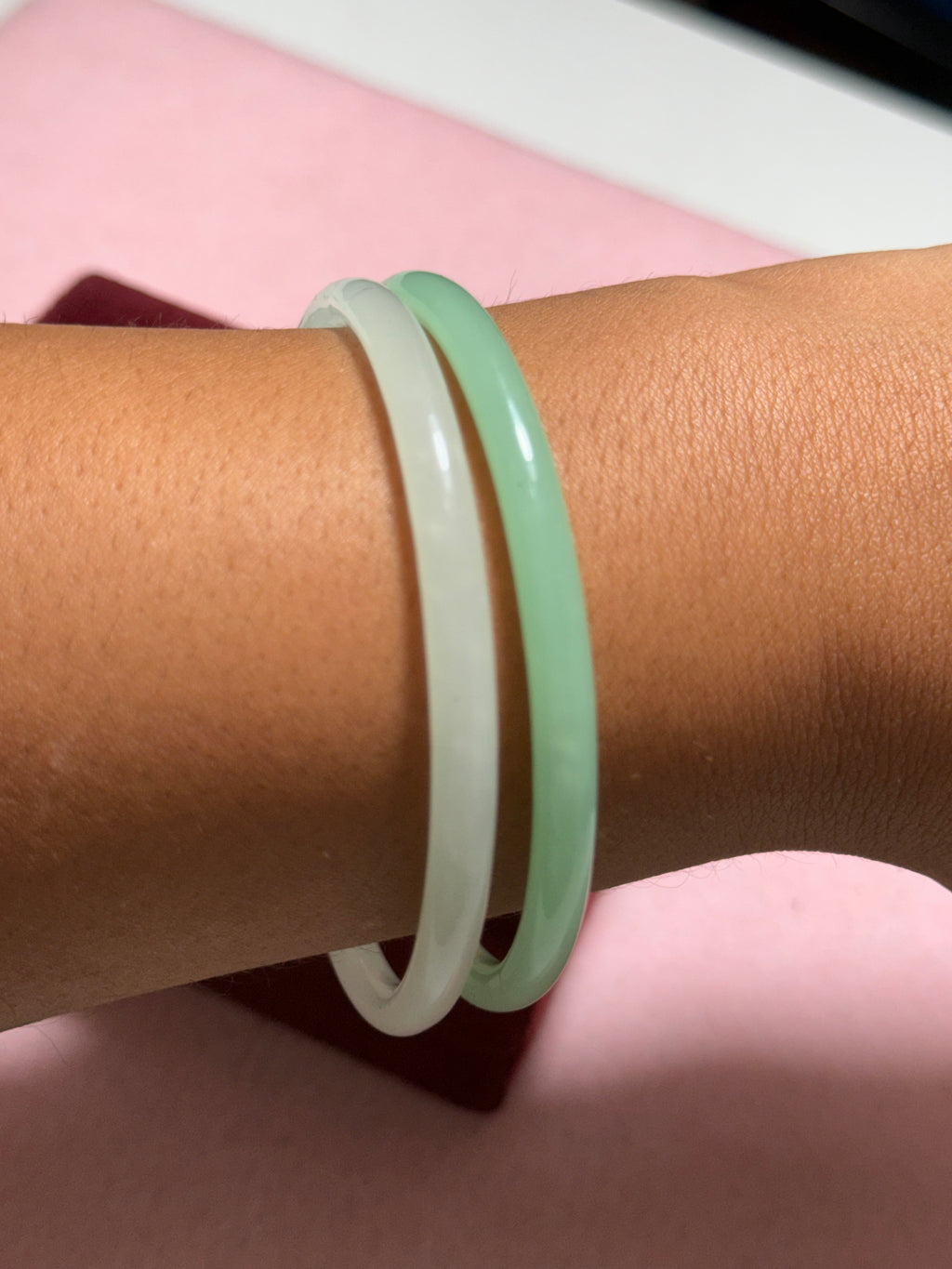 Green Jade-Style Slim Bangle Bracelet – 5 Color Options