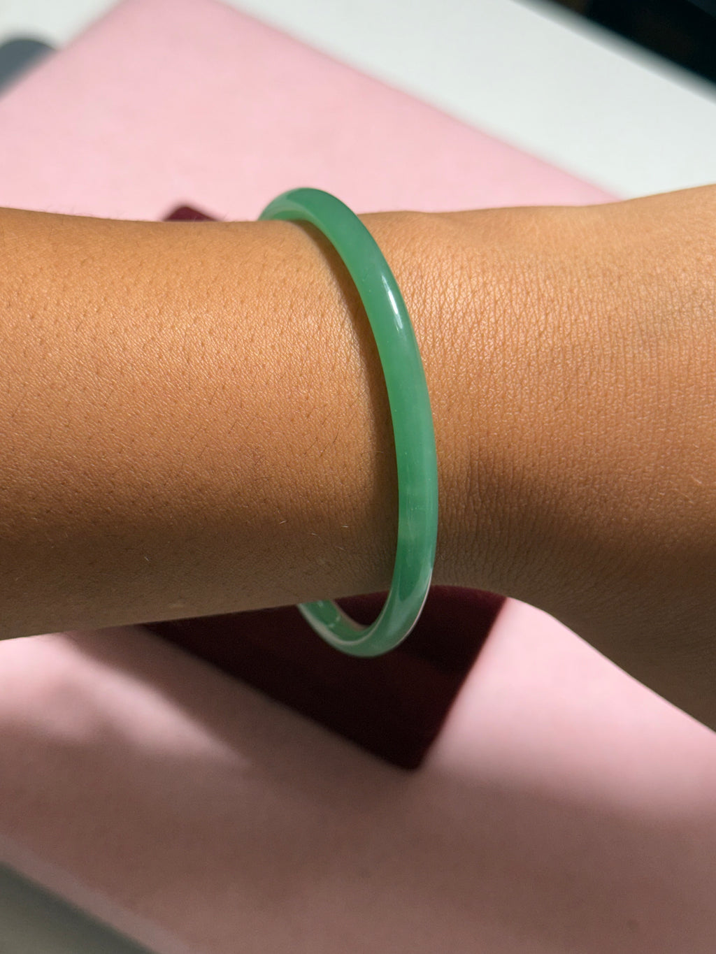 Green Jade-Style Slim Bangle Bracelet – 5 Color Options