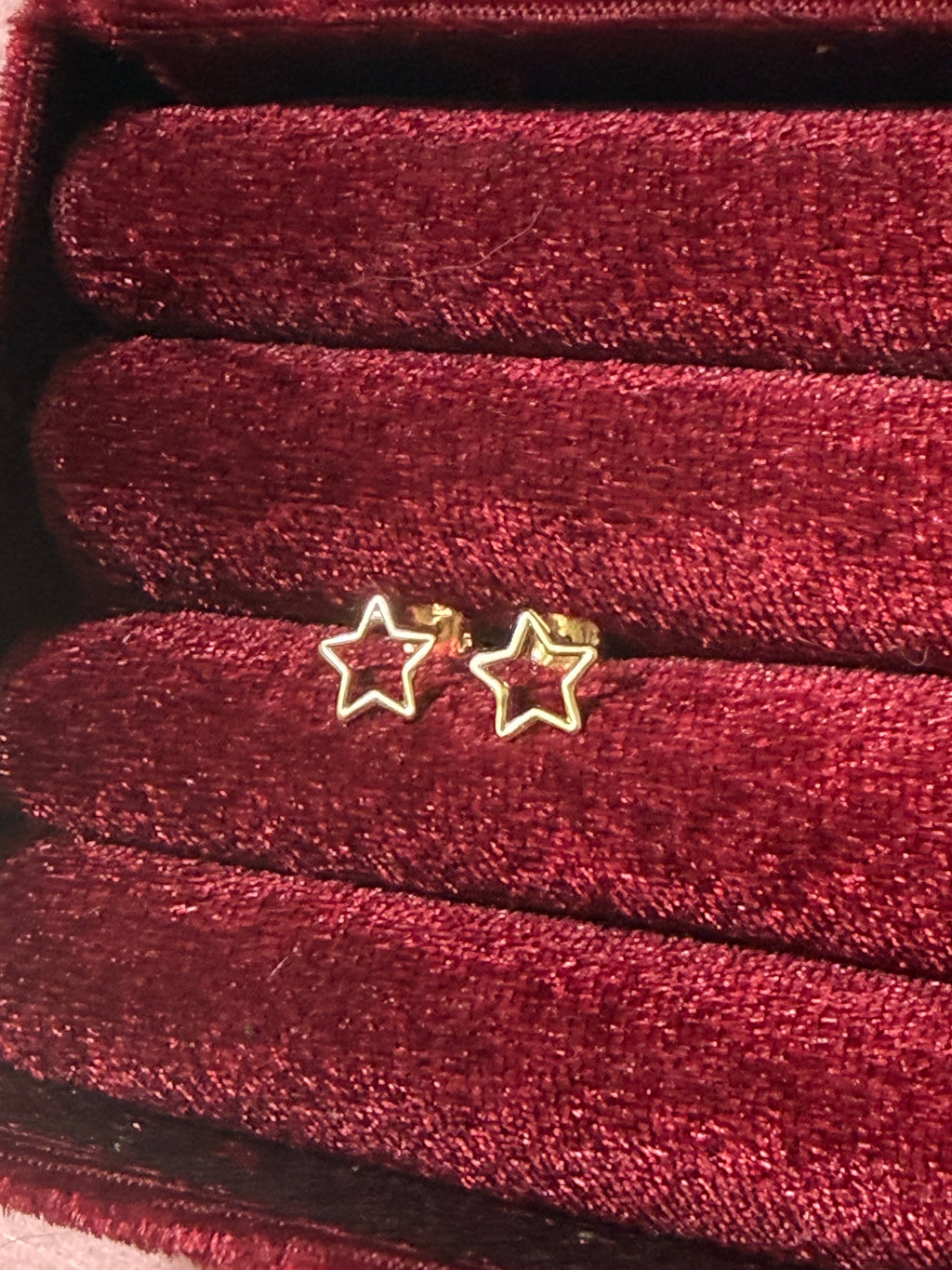 18K Yellow Gold Open Star Stud Earrings