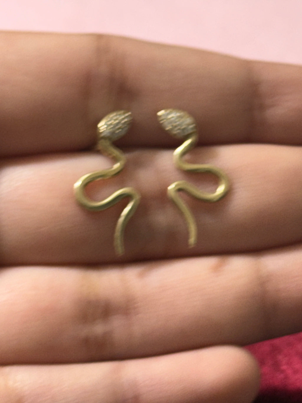 10K Yellow Gold Sparkling Snake Stud Earrings – Push Back