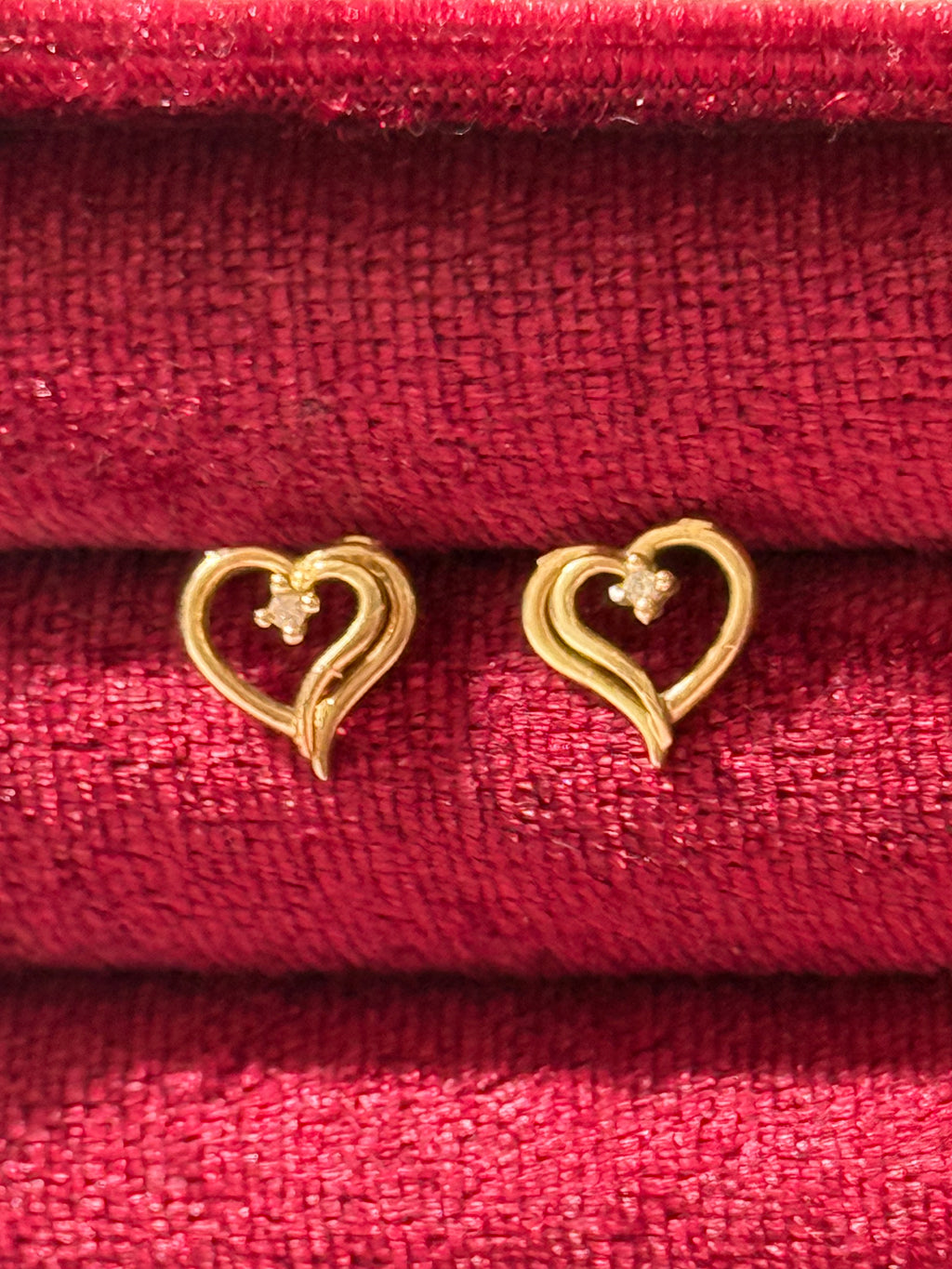 10K Yellow Gold Open Heart CZ Stud Earrings – Push Back