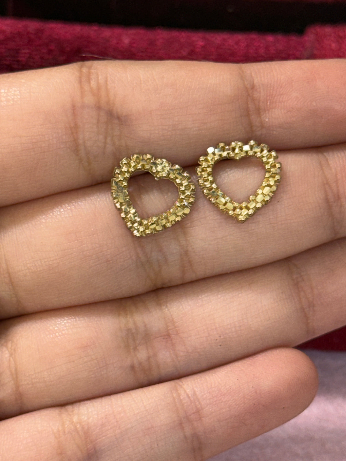 10K Yellow Gold Diamond-Cut Open Heart Stud Earrings – Push Back