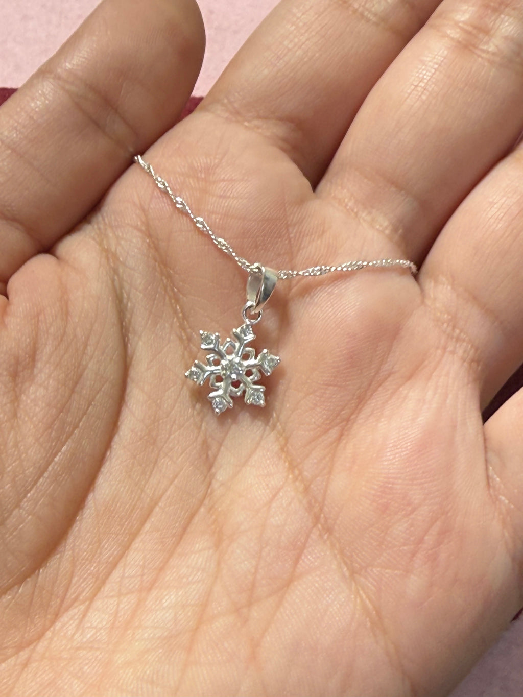 925 Sterling Silver Snowflake CZ Pendant Necklace – 18"