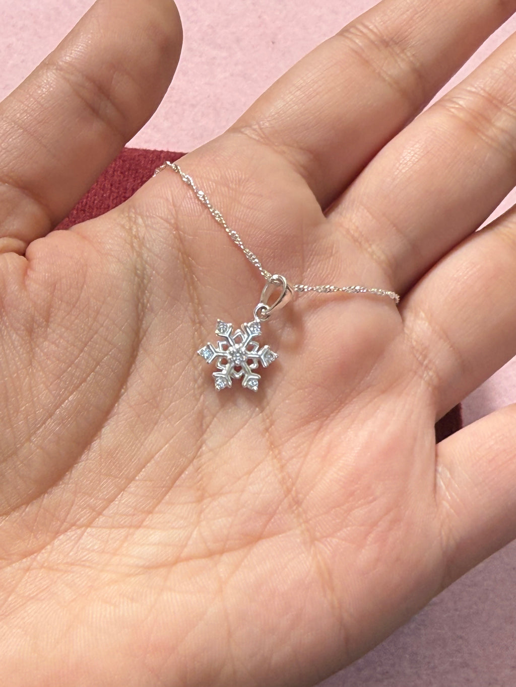 925 Sterling Silver Snowflake CZ Pendant Necklace – 18"